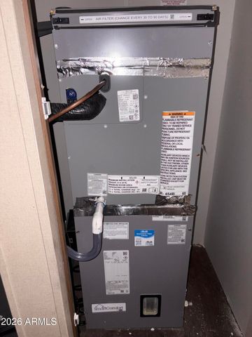 6515 W Sunnyslope Lane, Glendale, AZ 85302