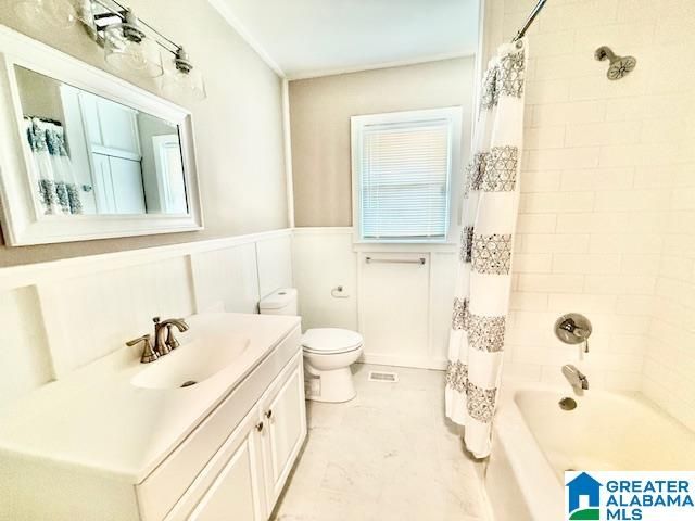 221 W LADIGA STREET, Piedmont, AL 36272