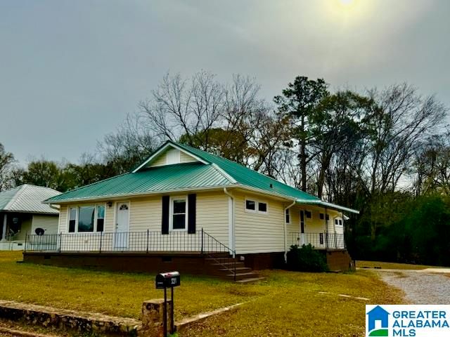 221 W LADIGA STREET, Piedmont, AL 36272