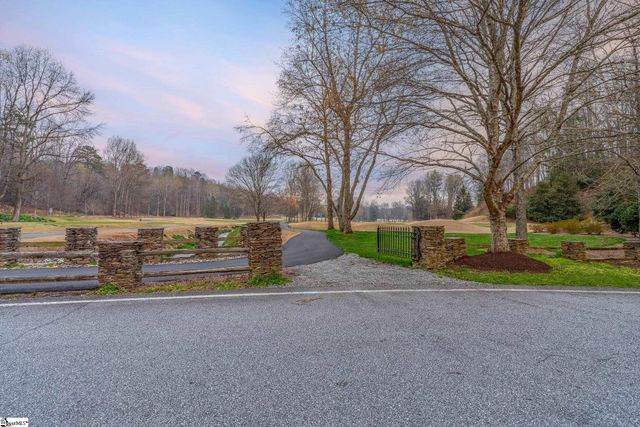901 Mountain Summit Road, Travelers Rest, SC 29690
