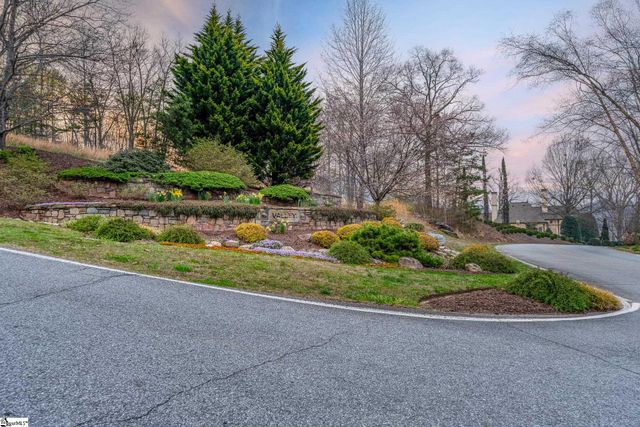 901 Mountain Summit Road, Travelers Rest, SC 29690