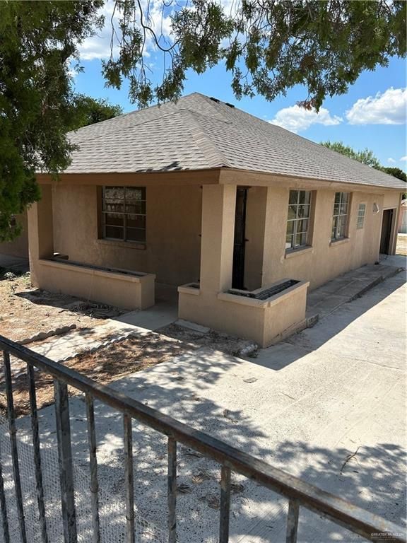 24 Ladrillera Street, Rio Grande City, TX 78582