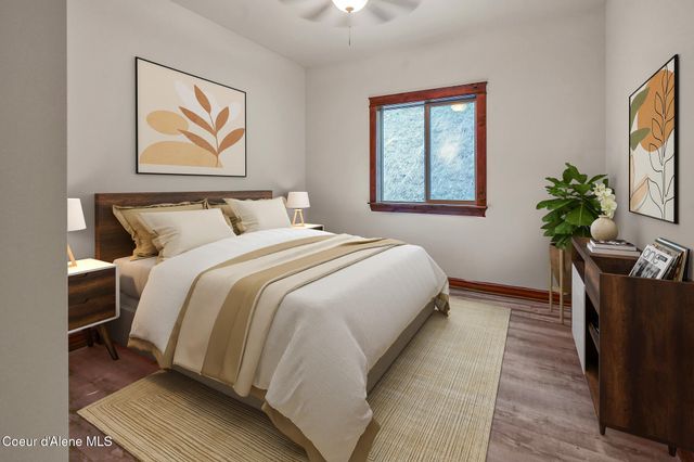 273 Paradise Valley Rd, Bonners Ferry, ID 83805