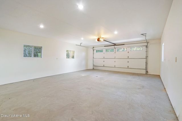 273 Paradise Valley Rd, Bonners Ferry, ID 83805