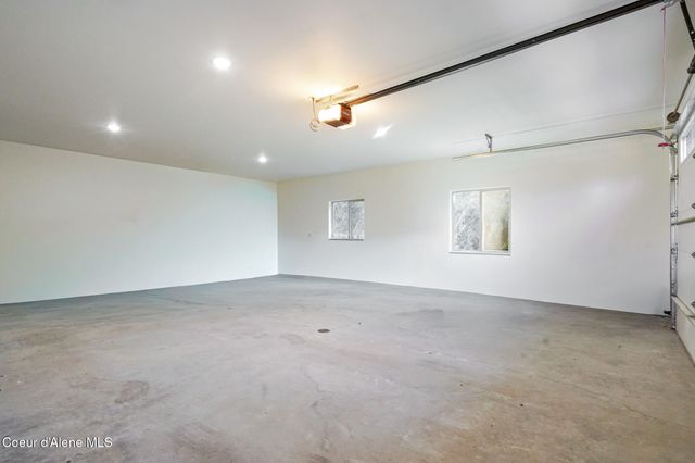 273 Paradise Valley Rd, Bonners Ferry, ID 83805