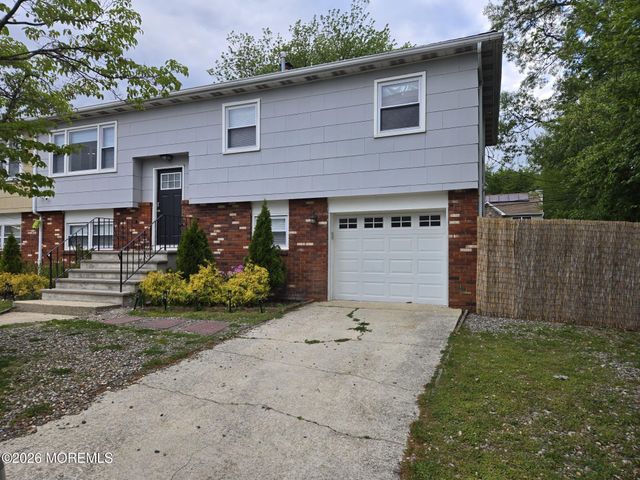 2032 Adams Avenue, Toms River, NJ 08753