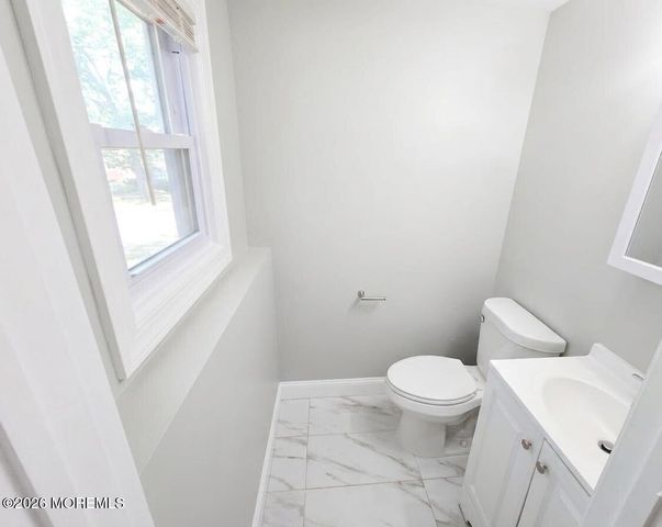 2032 Adams Avenue, Toms River, NJ 08753