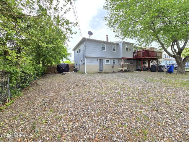 2032 Adams Avenue, Toms River, NJ 08753