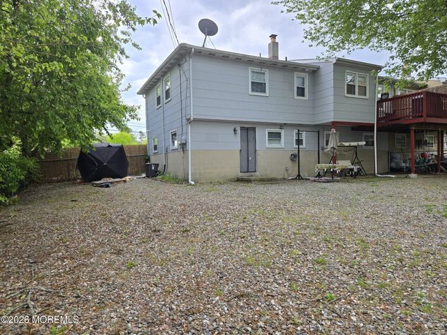 2032 Adams Avenue, Toms River, NJ 08753