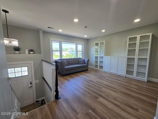2032 Adams Avenue, Toms River, NJ 08753