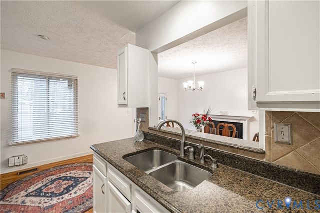 1989 Airy Cir, Henrico, VA 23238