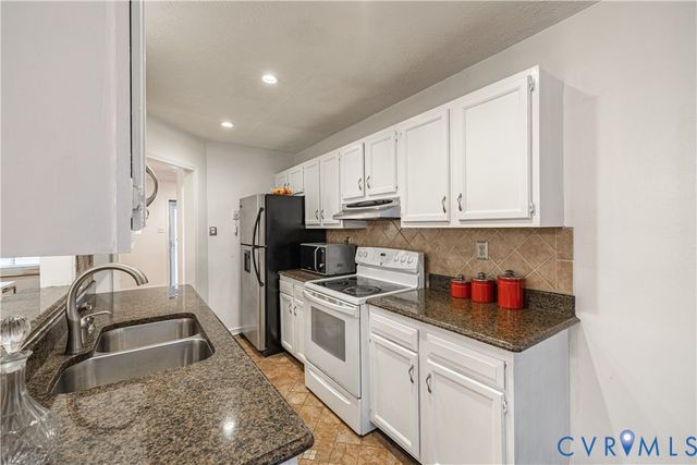 1989 Airy Cir, Henrico, VA 23238
