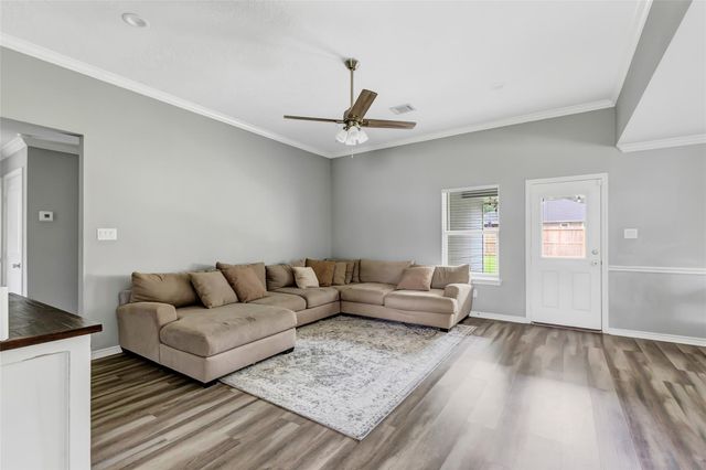 11123 Maple Street, Cleveland, TX 77328