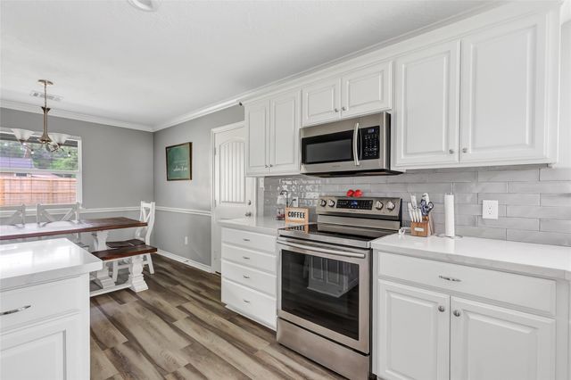 11123 Maple Street, Cleveland, TX 77328