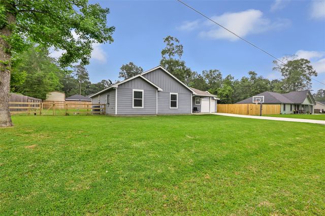 11123 Maple Street, Cleveland, TX 77328