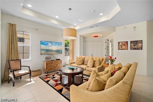 8519 Chase Preserve DR, Naples, FL 34113