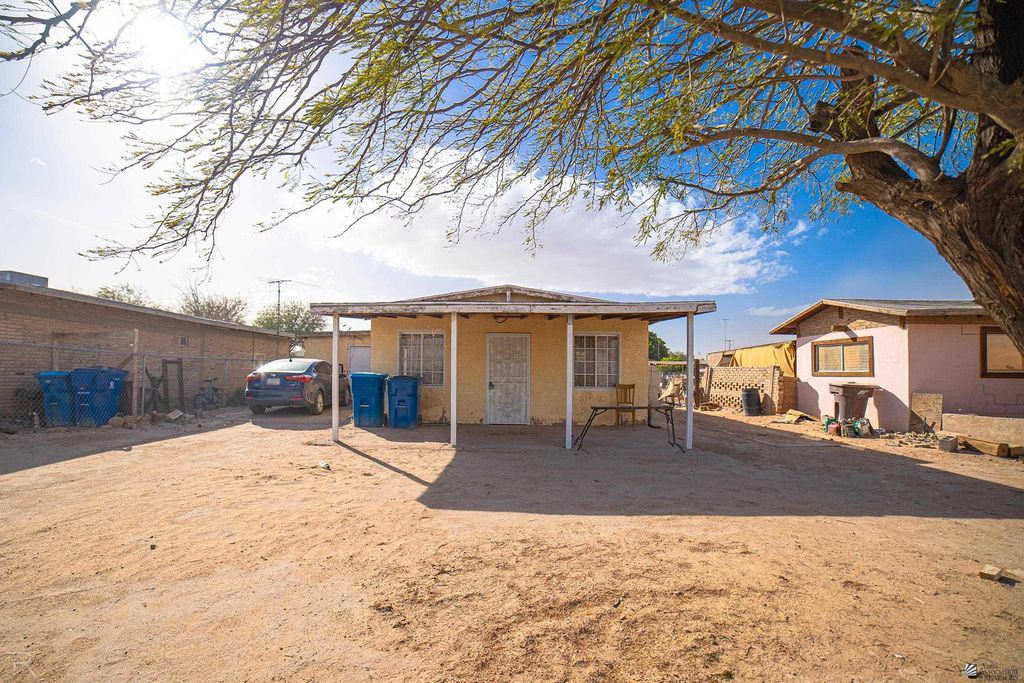 18438 Gadsden St, Gadsden, AZ 85336