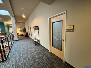 223 Commercial (#227) St NE 227, Salem, OR 97301