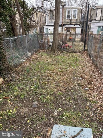 5236 CEDAR AVE, Philadelphia, PA 19143