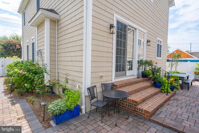 38175 ROBINSONS DR, Rehoboth Beach, DE 19971