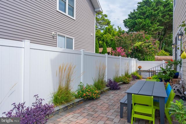 38175 ROBINSONS DR, Rehoboth Beach, DE 19971