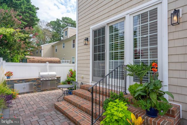 38175 ROBINSONS DR, Rehoboth Beach, DE 19971