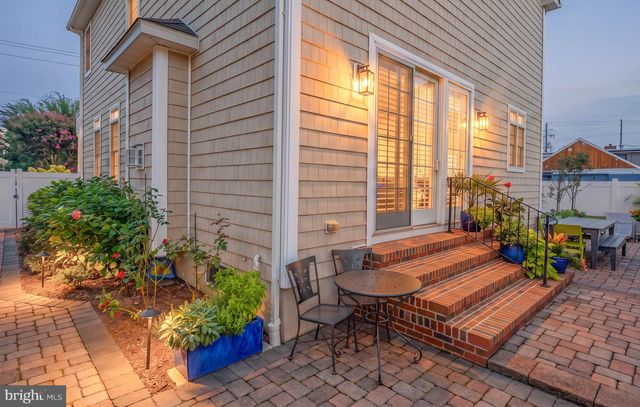 38175 ROBINSONS DR, Rehoboth Beach, DE 19971