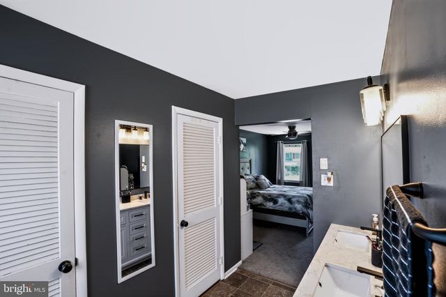 120 CALDERWOOD LN, Mount Laurel, NJ 08054
