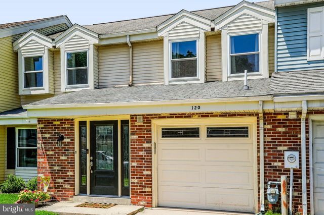 120 CALDERWOOD LN, Mount Laurel, NJ 08054