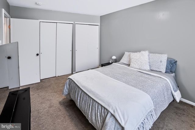 120 CALDERWOOD LN, Mount Laurel, NJ 08054