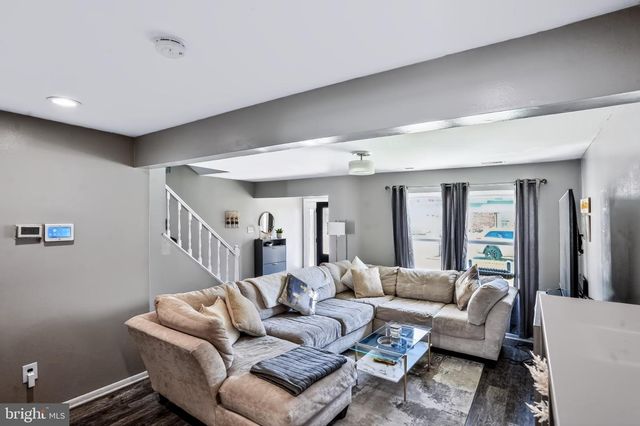 120 CALDERWOOD LN, Mount Laurel, NJ 08054