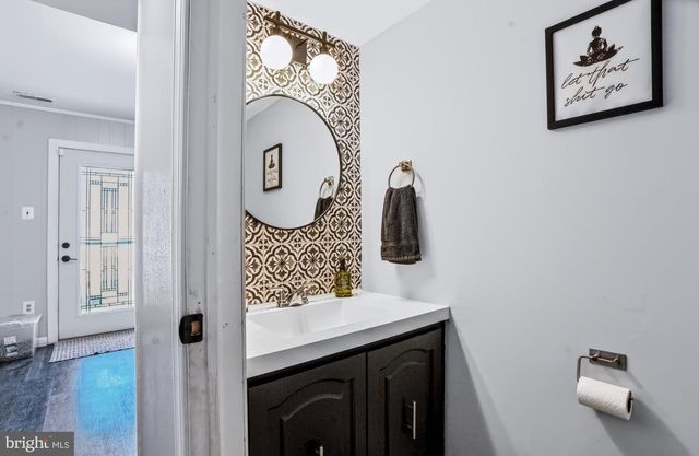 120 CALDERWOOD LN, Mount Laurel, NJ 08054