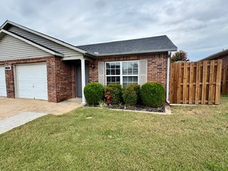 3500 SW Landau Court 1, Bentonville, AR 72712