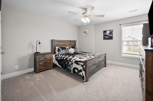 1405 Dan Brown Dr, Clarksville, TN 37042