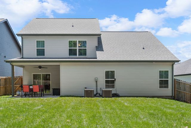 1405 Dan Brown Dr, Clarksville, TN 37042