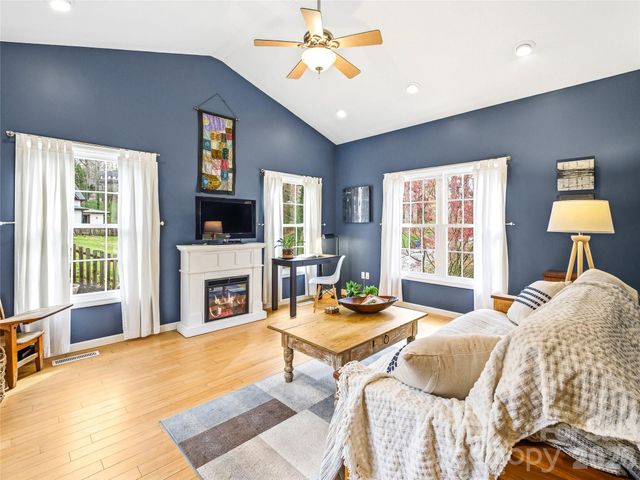 101 Westover Drive, Asheville, NC 28801