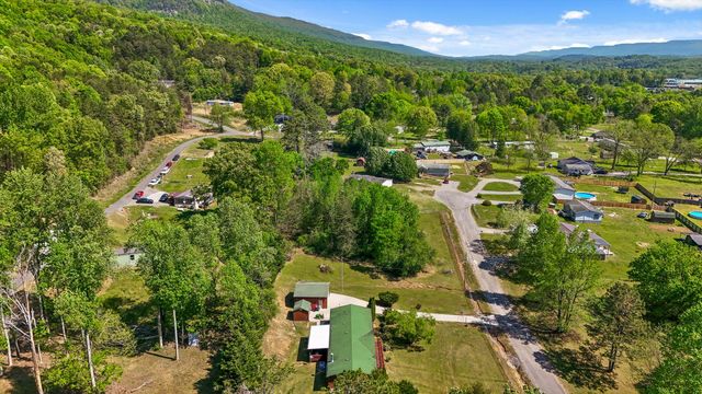 145 Hallie Lane, Whitwell, TN 37397
