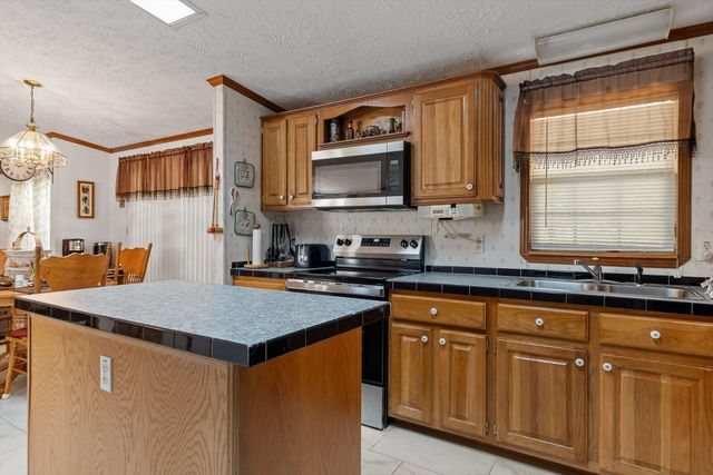 145 Hallie Lane, Whitwell, TN 37397