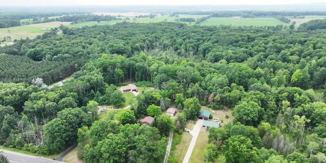 3602 S Winn Road, Deerfield Twp, MI 48858