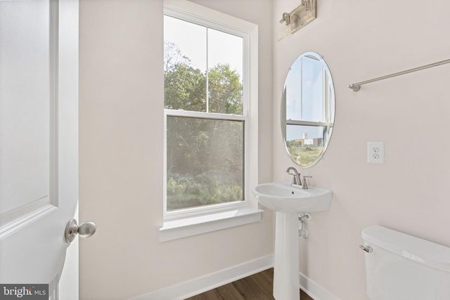 20800 CLOONGEE TER, Dulles, VA 20166