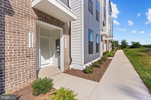 20800 CLOONGEE TER, Dulles, VA 20166