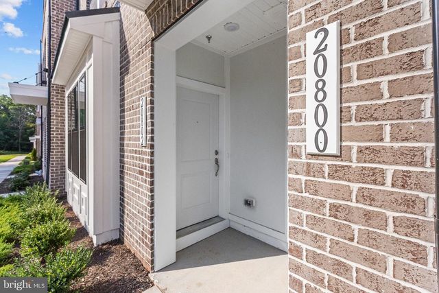 20800 CLOONGEE TER, Dulles, VA 20166