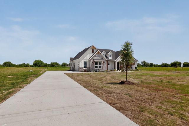 311 VZ County Road 3811, Wills Point, TX 75169