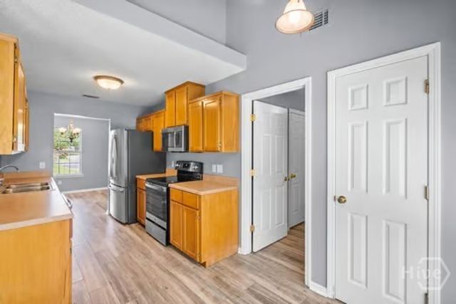 124 Barrington Circle, Rincon, GA 31326