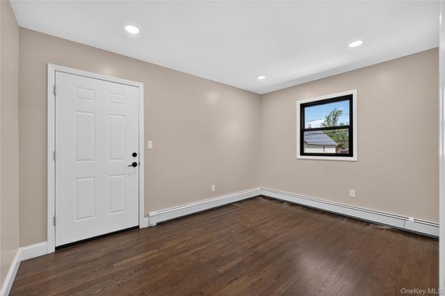 115 Arthur Avenue, Floral Park, NY 11001
