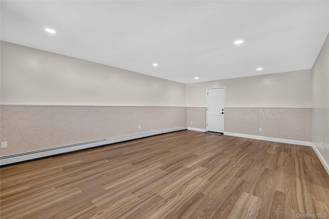 115 Arthur Avenue, Floral Park, NY 11001