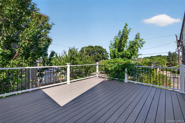 115 Arthur Avenue, Floral Park, NY 11001