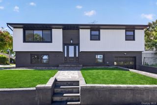 115 Arthur Avenue, Floral Park, NY 11001
