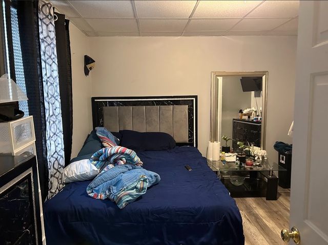120 Lakeview Ave, Lowell, MA 01850