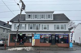 120 Lakeview Ave, Lowell, MA 01850